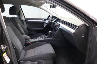 VOLKSWAGEN Passat Variant usata, con Servosterzo