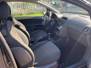 OPEL Corsa usata, con ESP