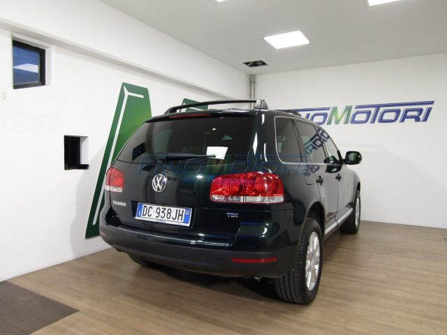 VOLKSWAGEN Touareg usata, con ESP