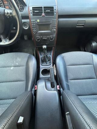 MERCEDES-BENZ A 160 usata, con Alzacristalli elettrici