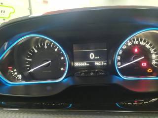 PEUGEOT 2008 usata, con Cruise Control
