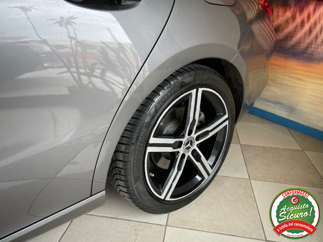 MERCEDES-BENZ CLA 180 usata, con Park Distance Control