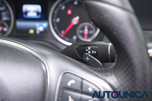MERCEDES-BENZ A 180 usata, con Airbag testa