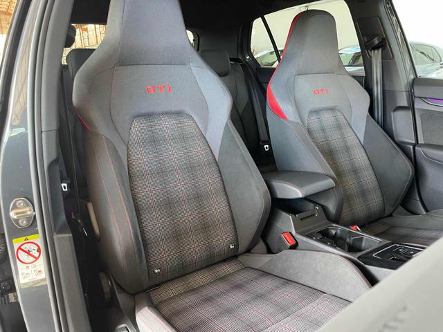 VOLKSWAGEN Golf usata, con Controllo trazione