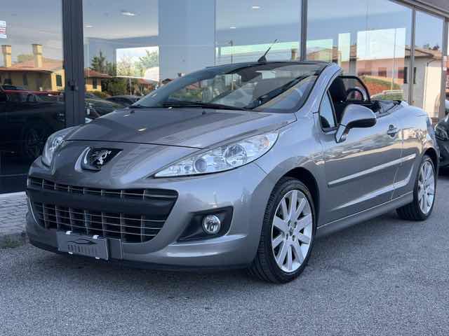 PEUGEOT 207 usata, con ABS