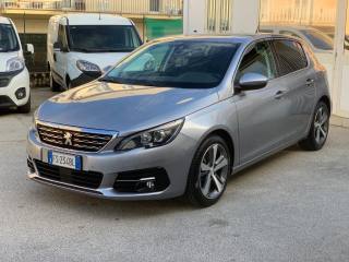 PEUGEOT 308 usata, con Sensori di parcheggio posteriori