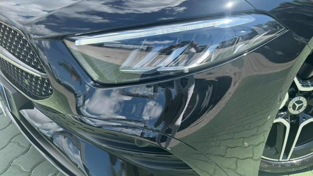 MERCEDES-BENZ A 180 usata, con Touch screen