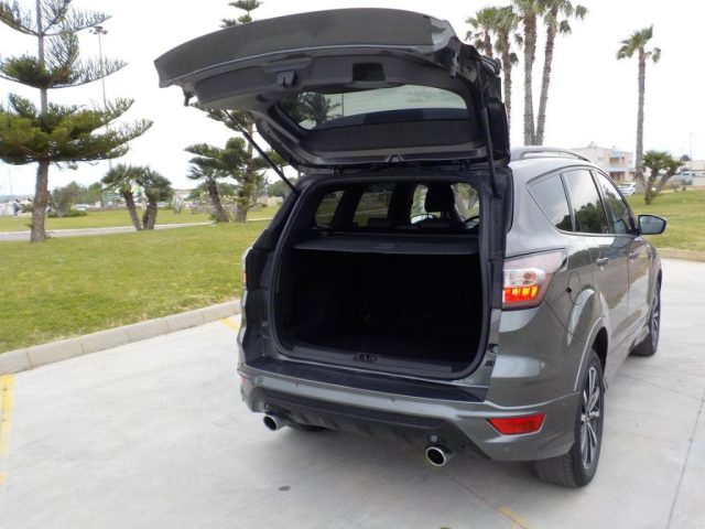 FORD Kuga usata, con USB