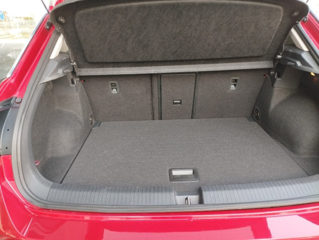 VOLKSWAGEN T-Roc usata, con Cruise Control