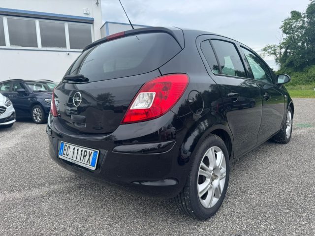 OPEL Corsa usata, con Airbag laterali