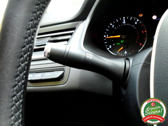 RENAULT Captur usata, con Fari LED