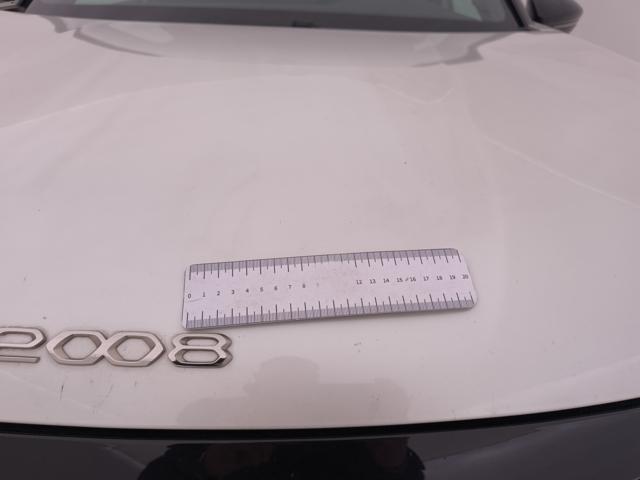 PEUGEOT 2008 usata, con Luci diurne