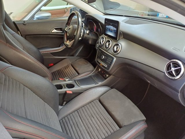 MERCEDES-BENZ CLA 200 usata, con Controllo trazione