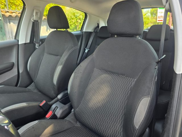 PEUGEOT 208 usata, con Pneumatici quattro stagioni