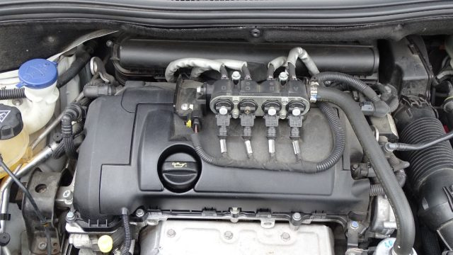 PEUGEOT 208 usata 120