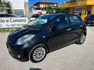 TOYOTA Yaris usata, con Airbag laterali