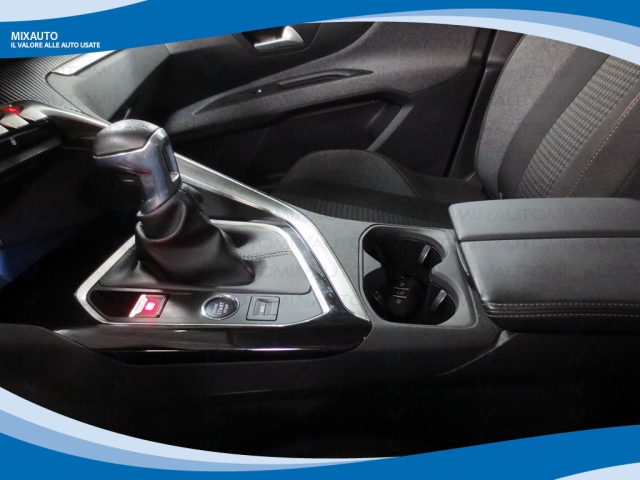 PEUGEOT 3008 usata, con Chiusura centralizzata