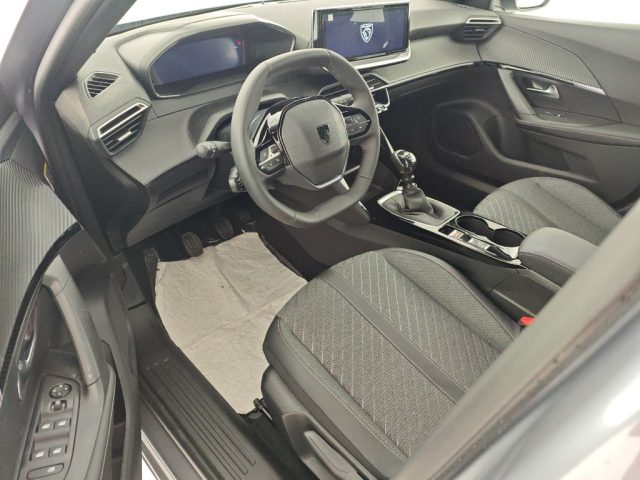 PEUGEOT 2008 usata, con Autoradio