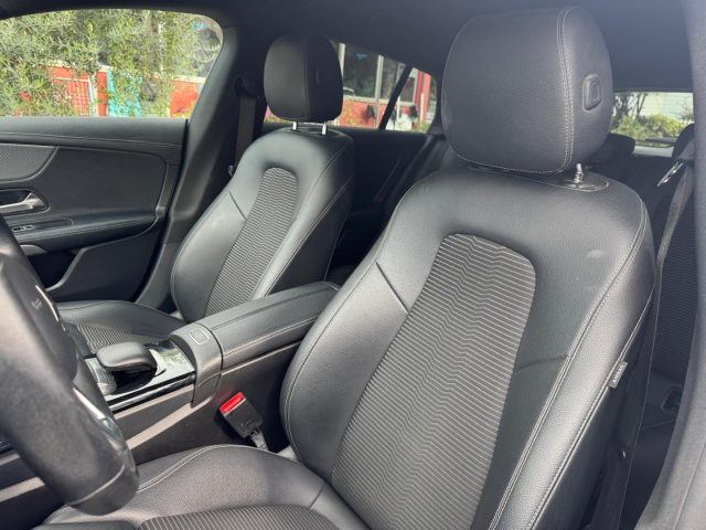 MERCEDES-BENZ CLA 180 usata, con Sistema di navigazione