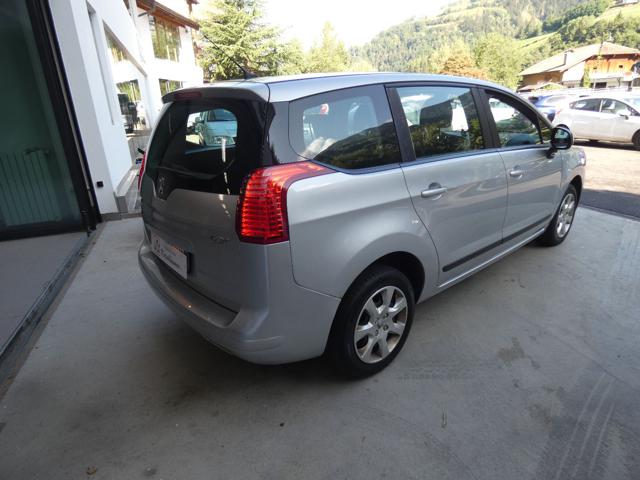 PEUGEOT 5008 usata, con Alzacristalli elettrici