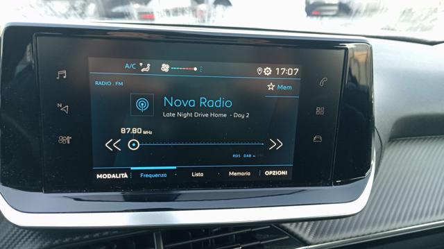 PEUGEOT 2008 usata, con Park Distance Control