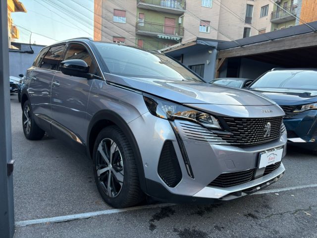 PEUGEOT 5008 usata, con Airbag
