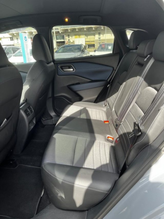 NISSAN Qashqai usata, con Controllo elettronico della corsia
