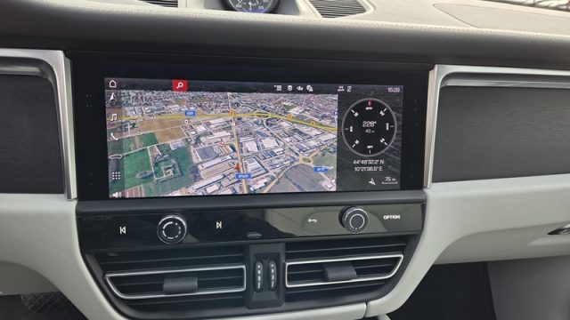 PORSCHE Macan usata, con Luci diurne LED