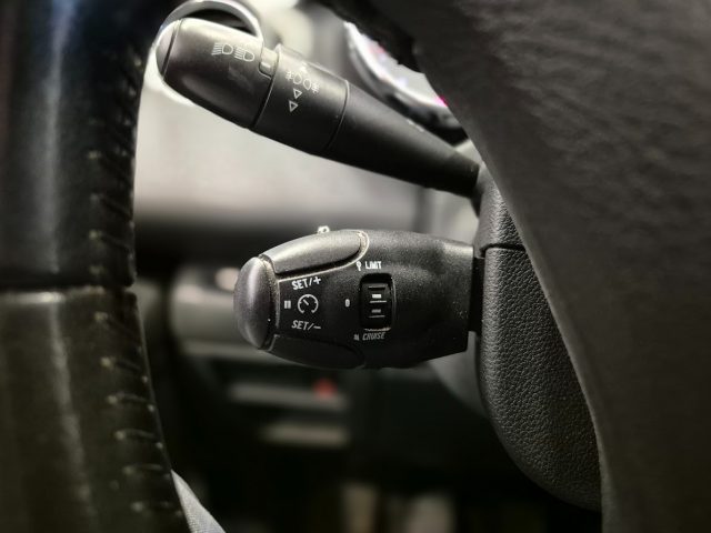 PEUGEOT 5008 usata, con Servosterzo
