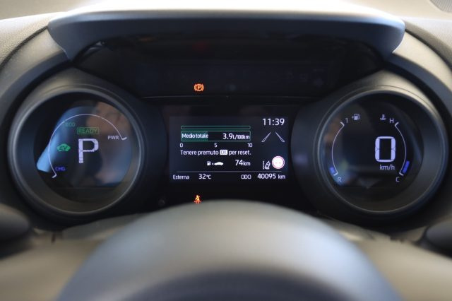 TOYOTA Yaris usata, con Controllo elettronico della corsia