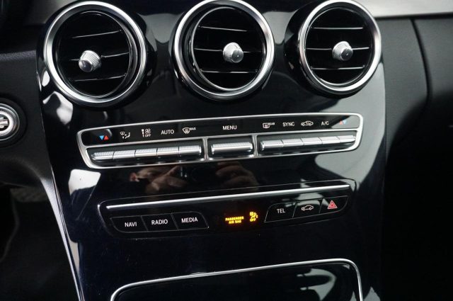 MERCEDES-BENZ C 220 usata, con Sedile posteriore sdoppiato
