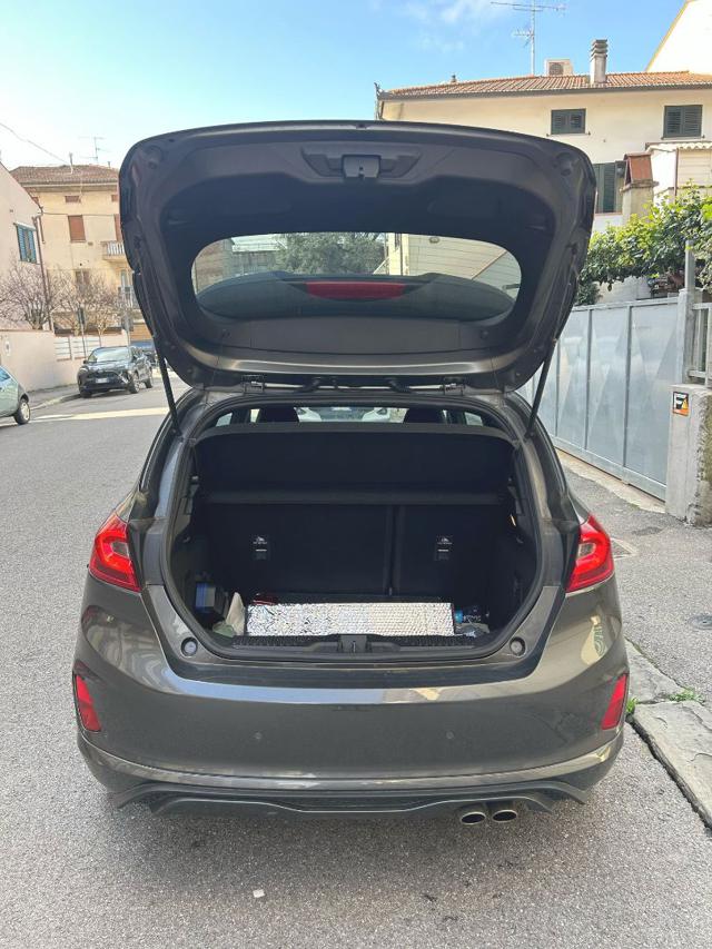 FORD Fiesta usata, con Specchietti laterali elettrici