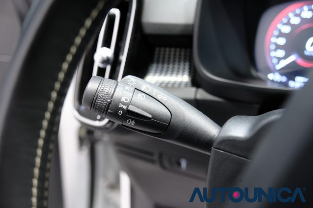 VOLVO XC40 usata, con Volante in pelle