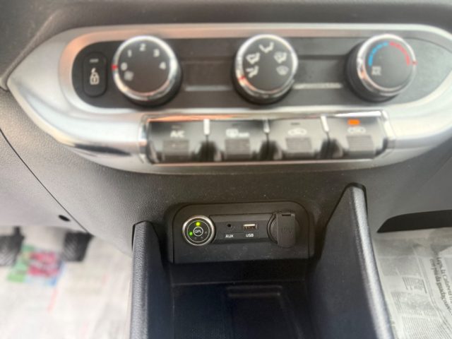 KIA Rio usata, con Bluetooth