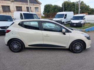 RENAULT Clio usata, con Autoradio