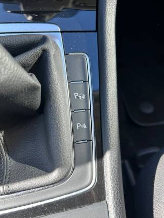 VOLKSWAGEN Golf usata, con Fendinebbia