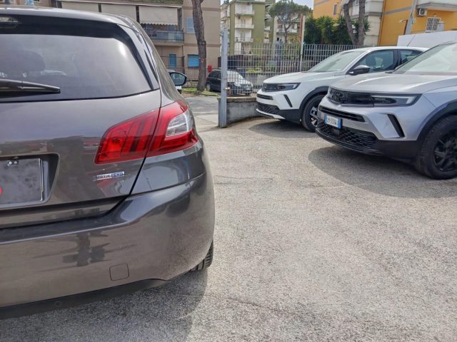 PEUGEOT 308 usata, con Autoradio