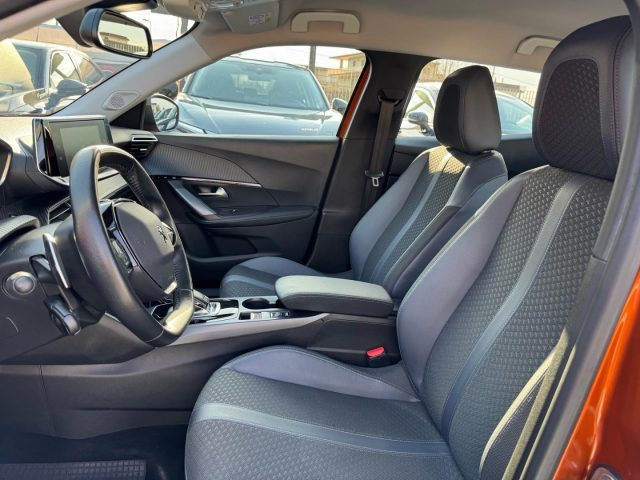 PEUGEOT 2008 usata, con Specchietti laterali elettrici