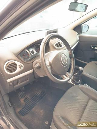 RENAULT Clio usata 11