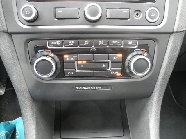 VOLKSWAGEN Golf usata, con Controllo trazione