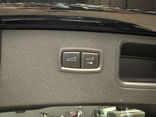 PORSCHE Macan usata, con USB