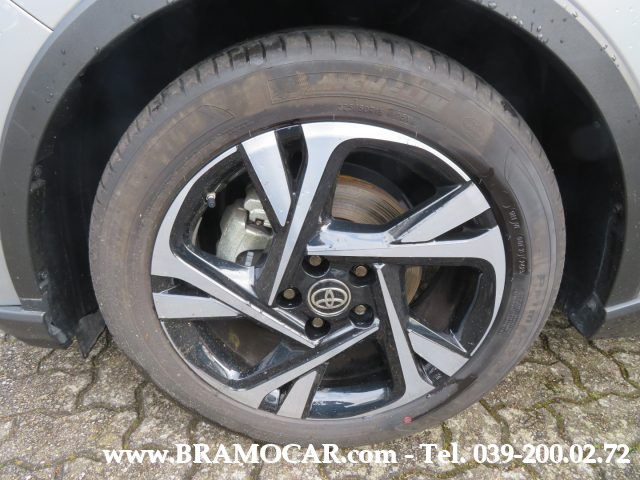 TOYOTA C-HR usata, con Climatizzatore