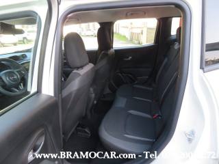 JEEP Renegade usata, con USB