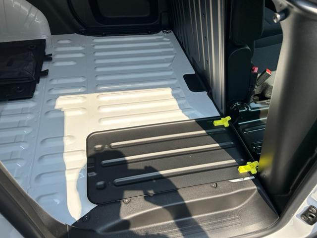 OPEL Combo usata, con Servosterzo