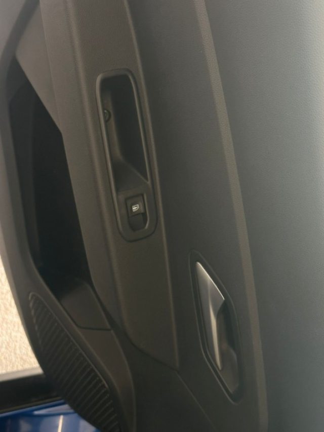 DACIA Duster usata, con Sensori di parcheggio posteriori