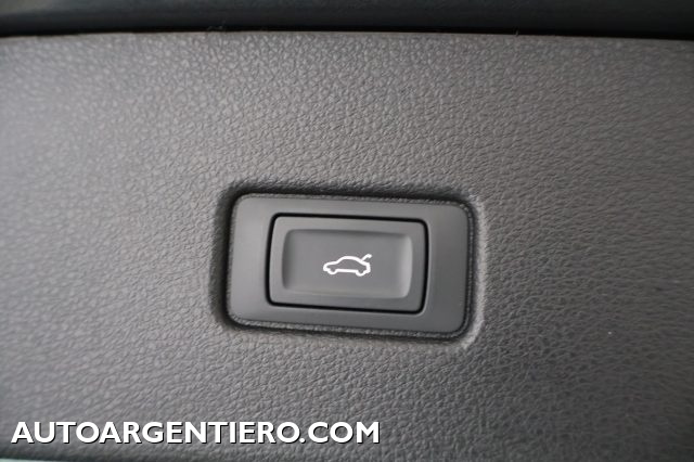 AUDI Q5 usata, con Isofix
