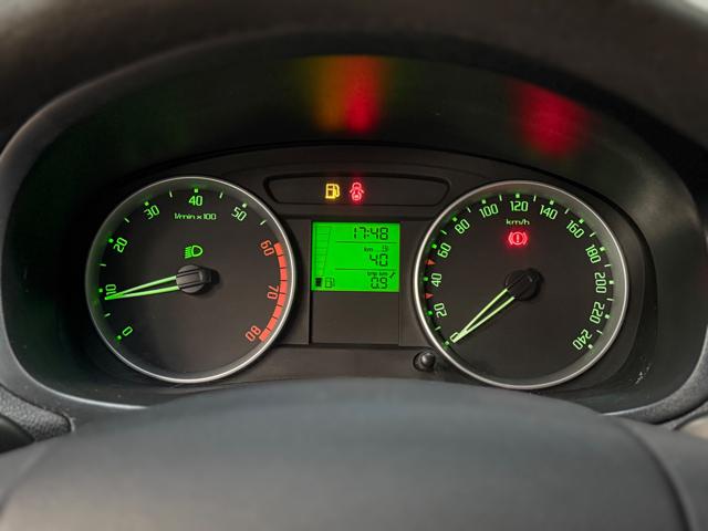 SKODA Roomster usata, con Sedile posteriore sdoppiato