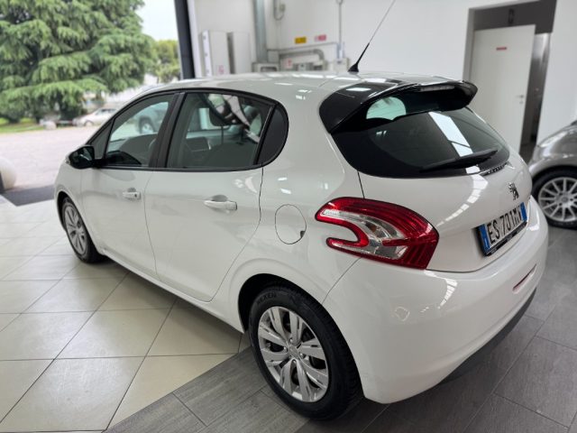 PEUGEOT 208 usata, con Boardcomputer