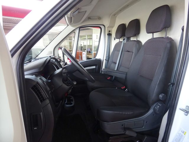 PEUGEOT Boxer usata, con Cruise Control