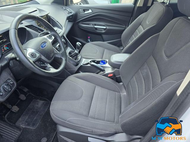 FORD Kuga usata, con Fendinebbia